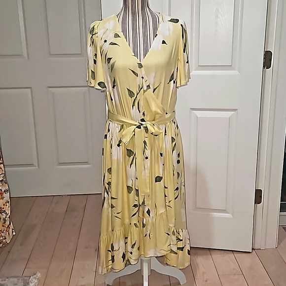 RACHEL Rachel Roy Women's Pierce Floral Mini Wrap Dress – Hand Wash Only - View #14